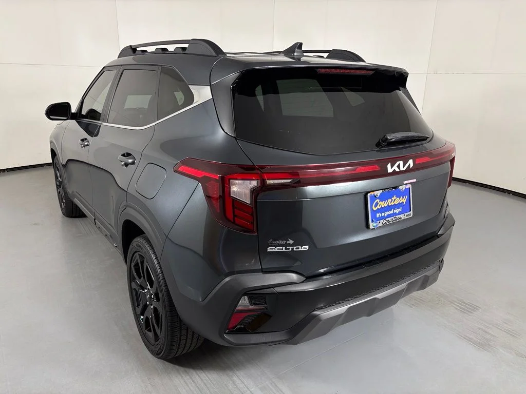 Used 2024 Gray Kia X-Line image 6