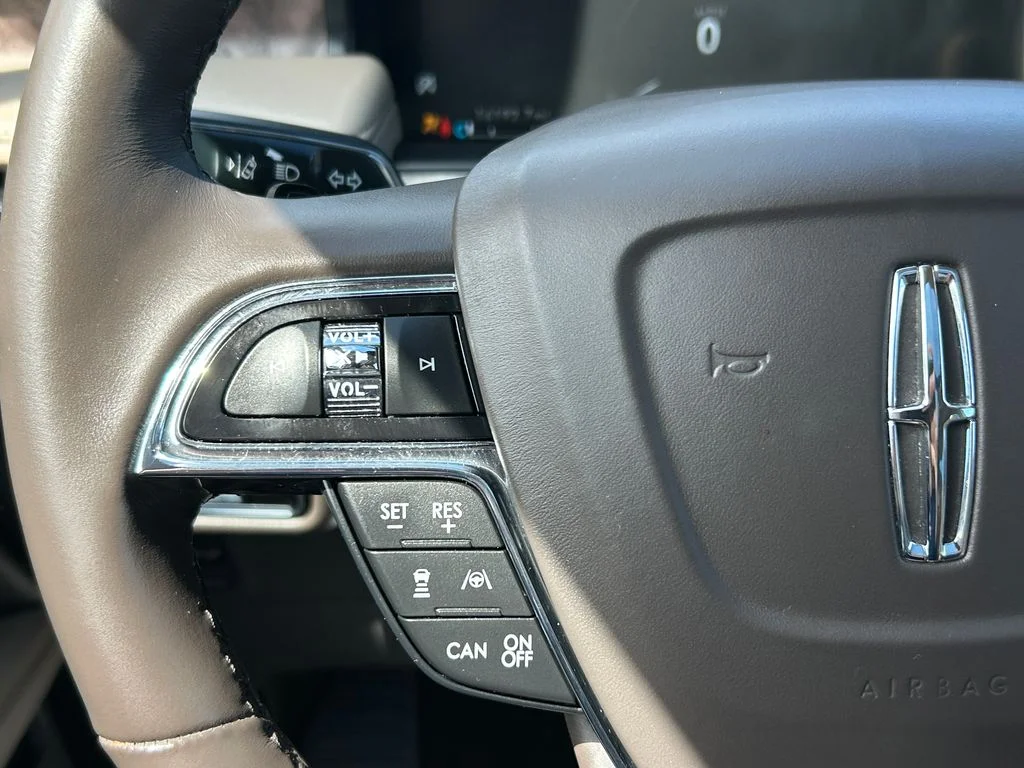Used 2023 Beige Lincoln Reserve image 19