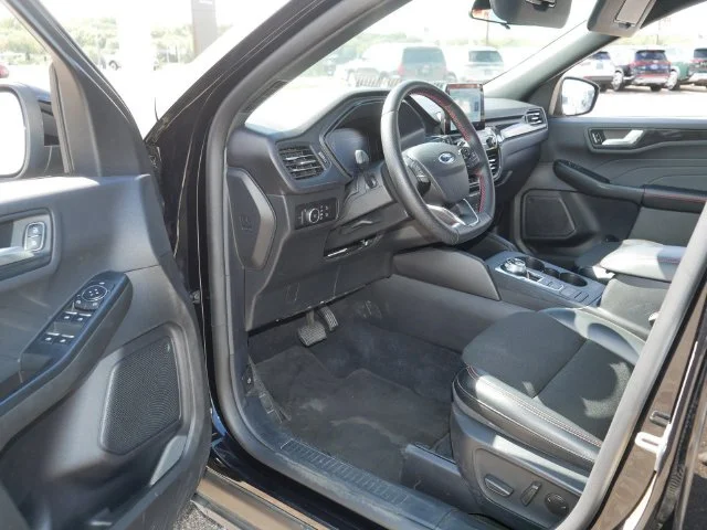 Used 2025 Black Metallic Ford ST-Line Select image 12