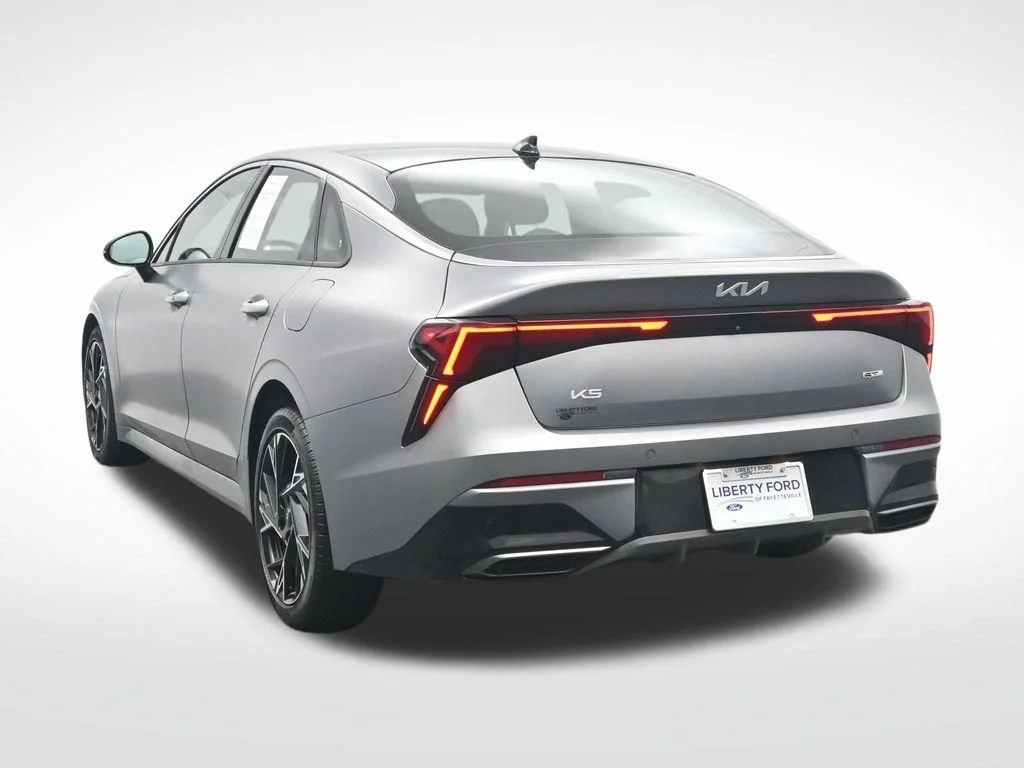 Used 2025 Steel Kia GT-Line image 9