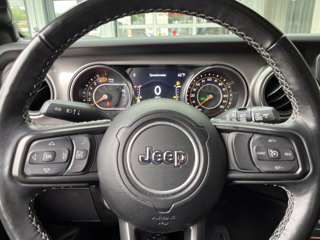 Used 2023 Gray Clearcoat Jeep Freedom Edition image 30
