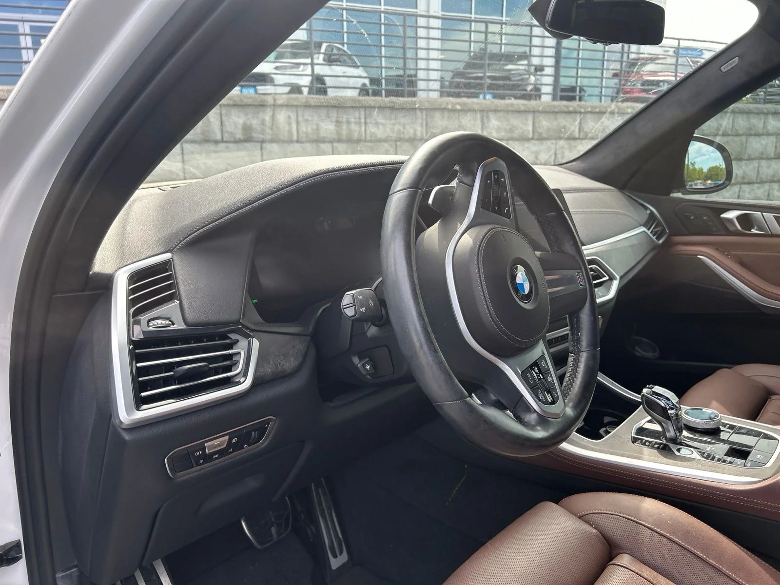 Used 2022 Alpine White BMW xDrive40i image 7