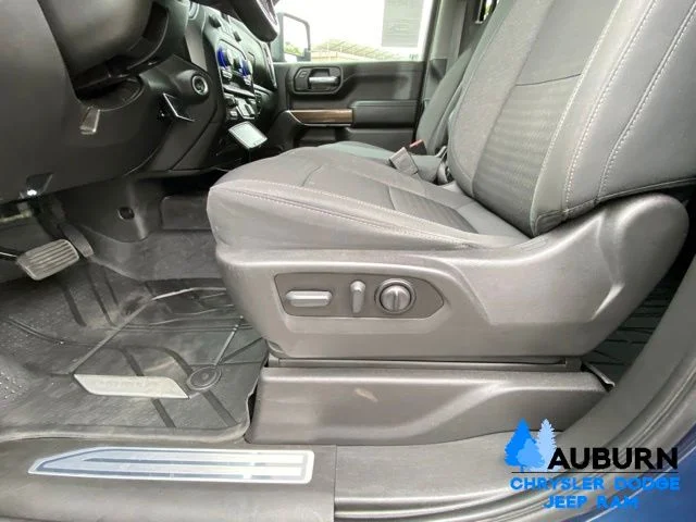 Used 2022 Blue Chevrolet LT image 32