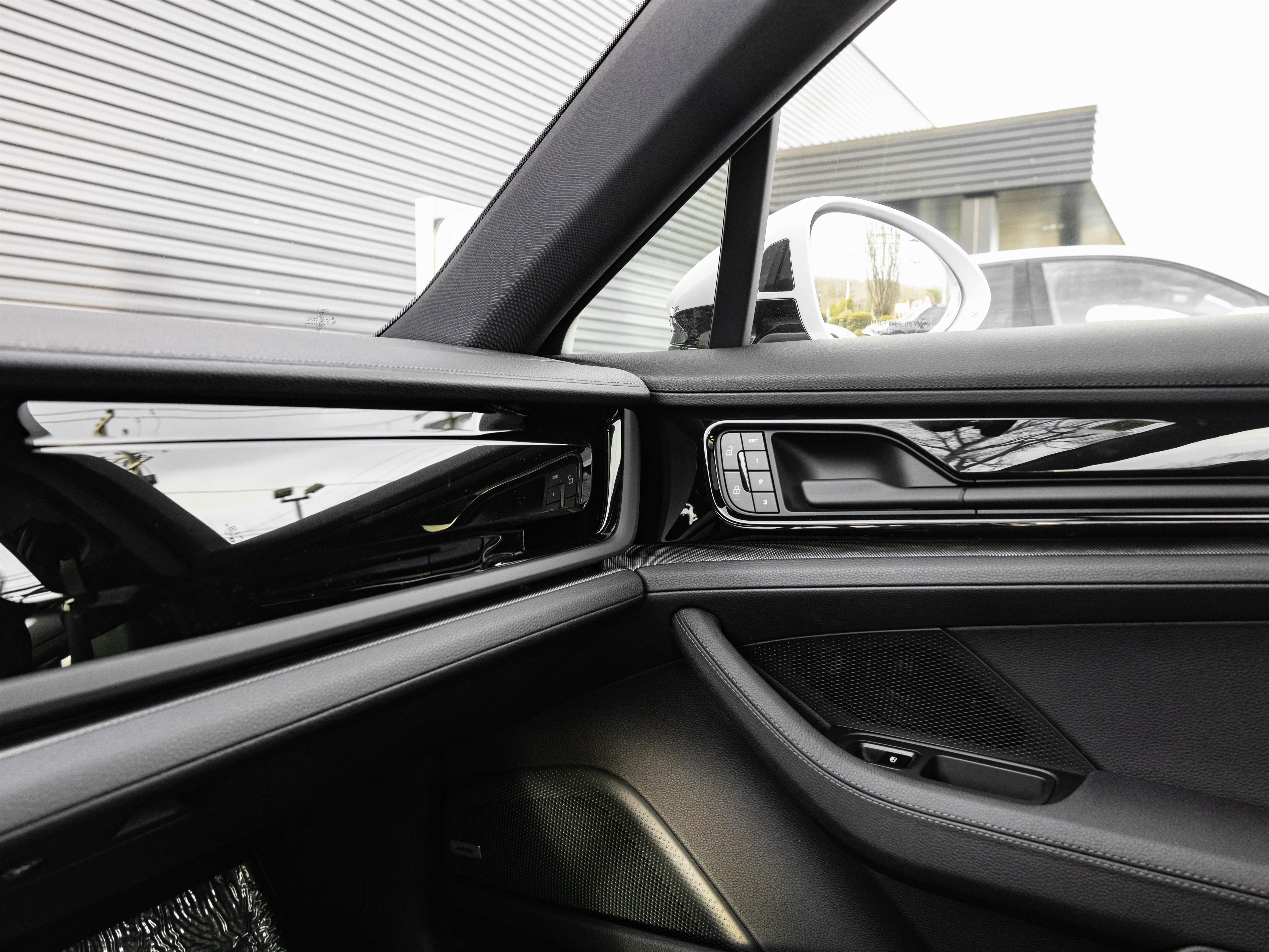2026 Porsche Panamera Base - Photo 30
