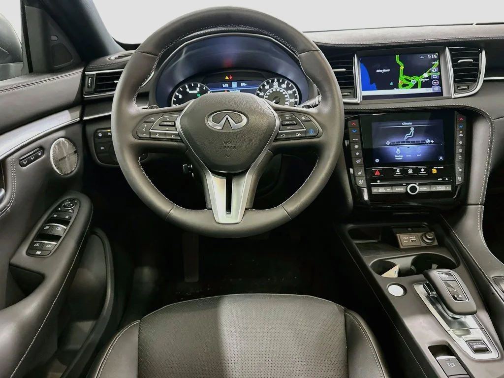 Used 2025 Slate Gray INFINITI ESSENTIAL image 22