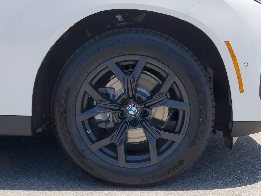 New 2026 Alpine White BMW 30 xDrive image 7
