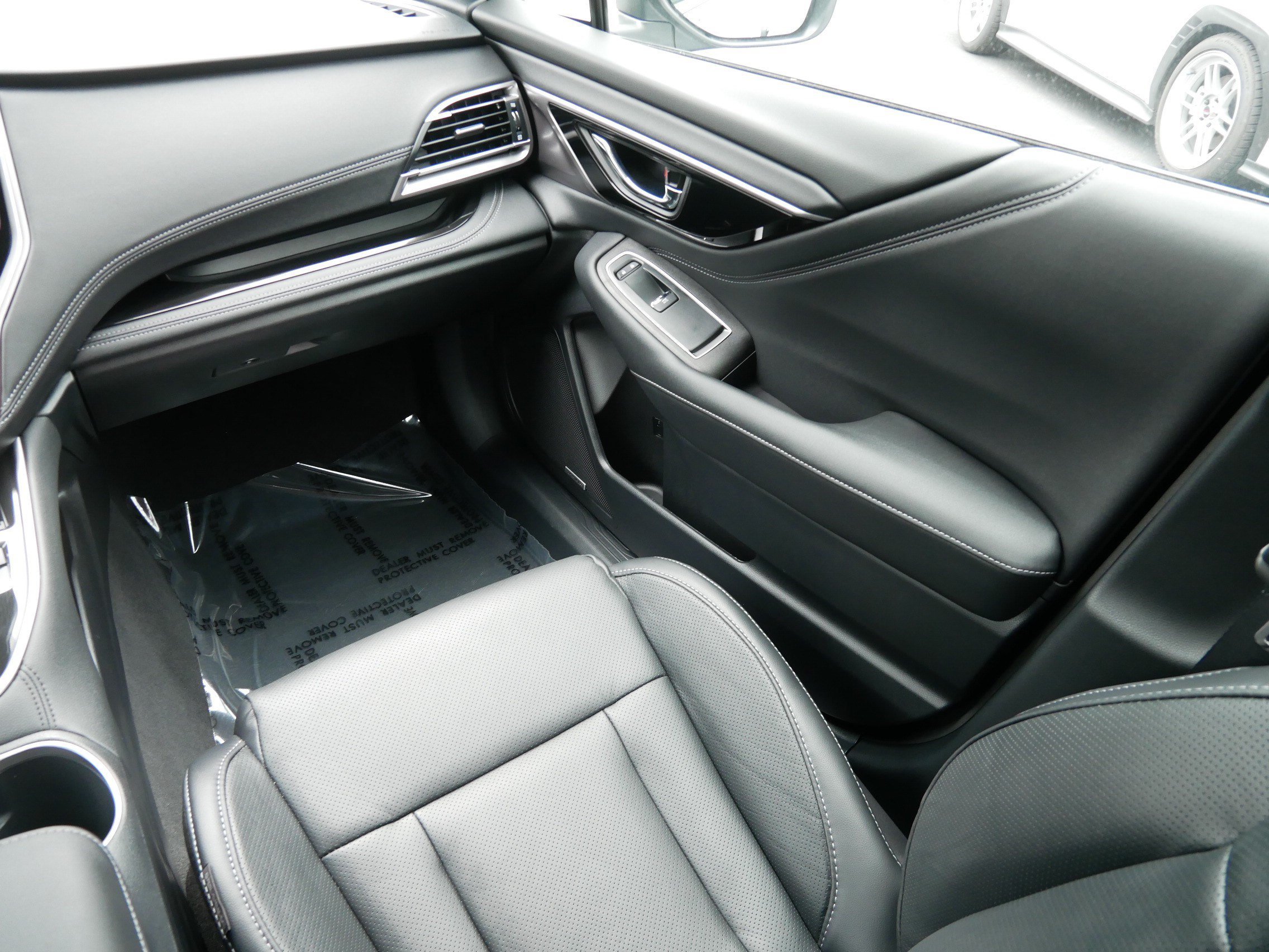 Certified Used 2025 Ice Silver Metallic Subaru Touring image 11