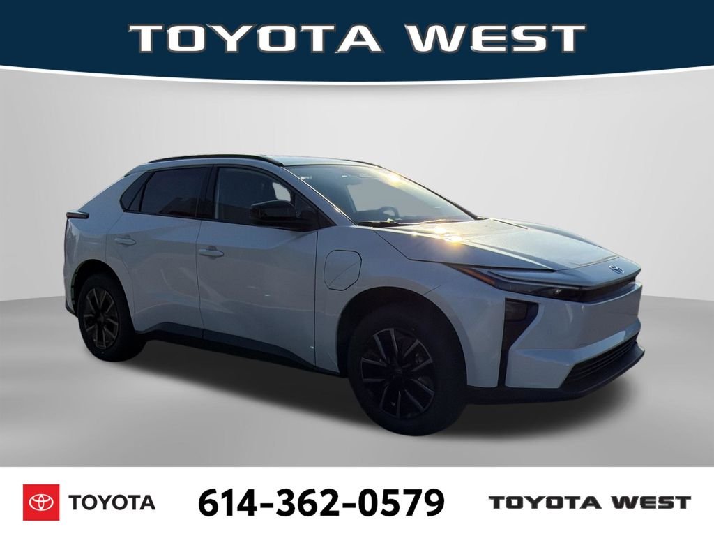 New 2026 Wind Chill Pearl Toyota XLE image 4