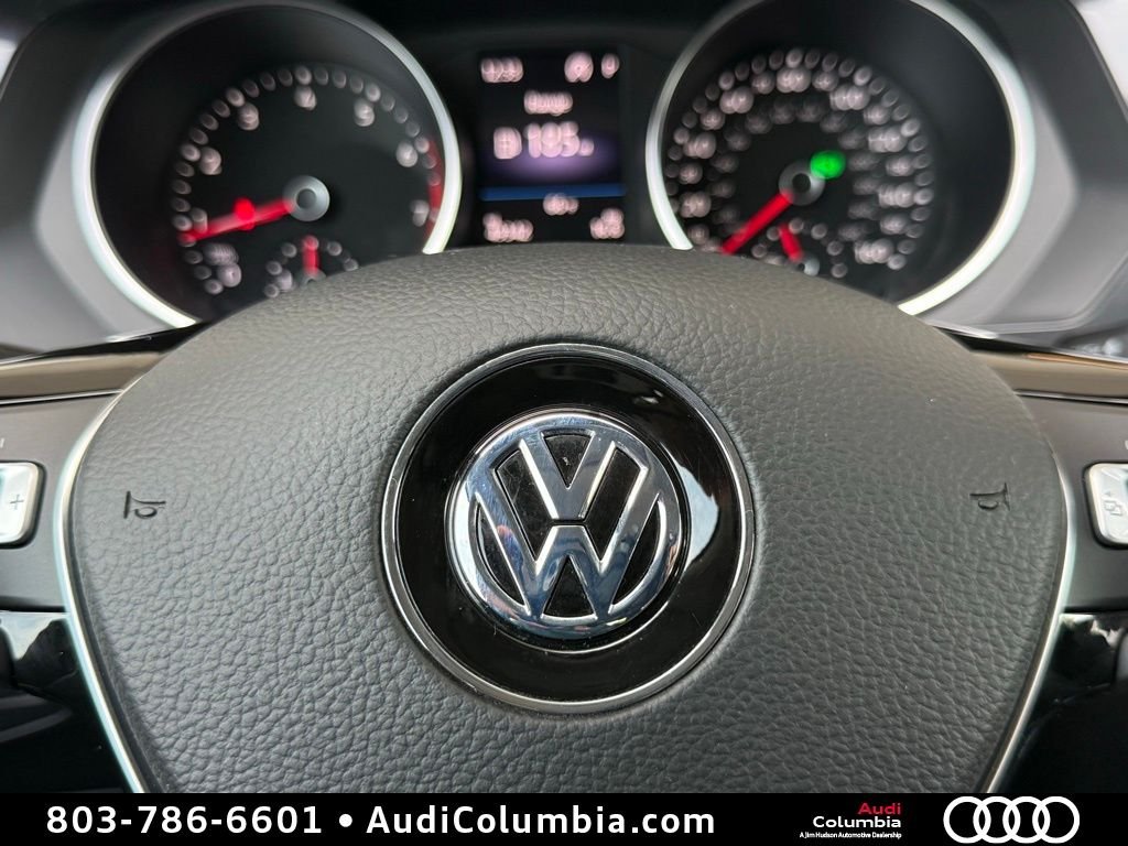 Used 2020 Blue Volkswagen 2.0T SE image 25