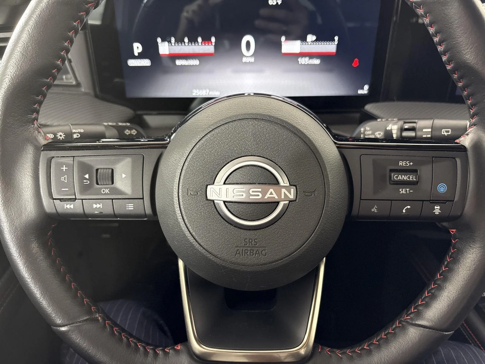 Used 2025 Aspen White Tricoat Nissan SR image 14