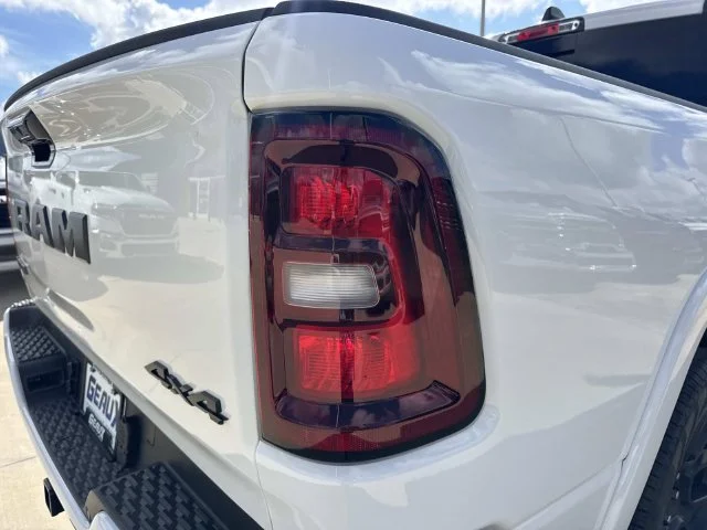 New 2027 Bright White Clear-Coat Exterior Paint RAM Laramie image 22