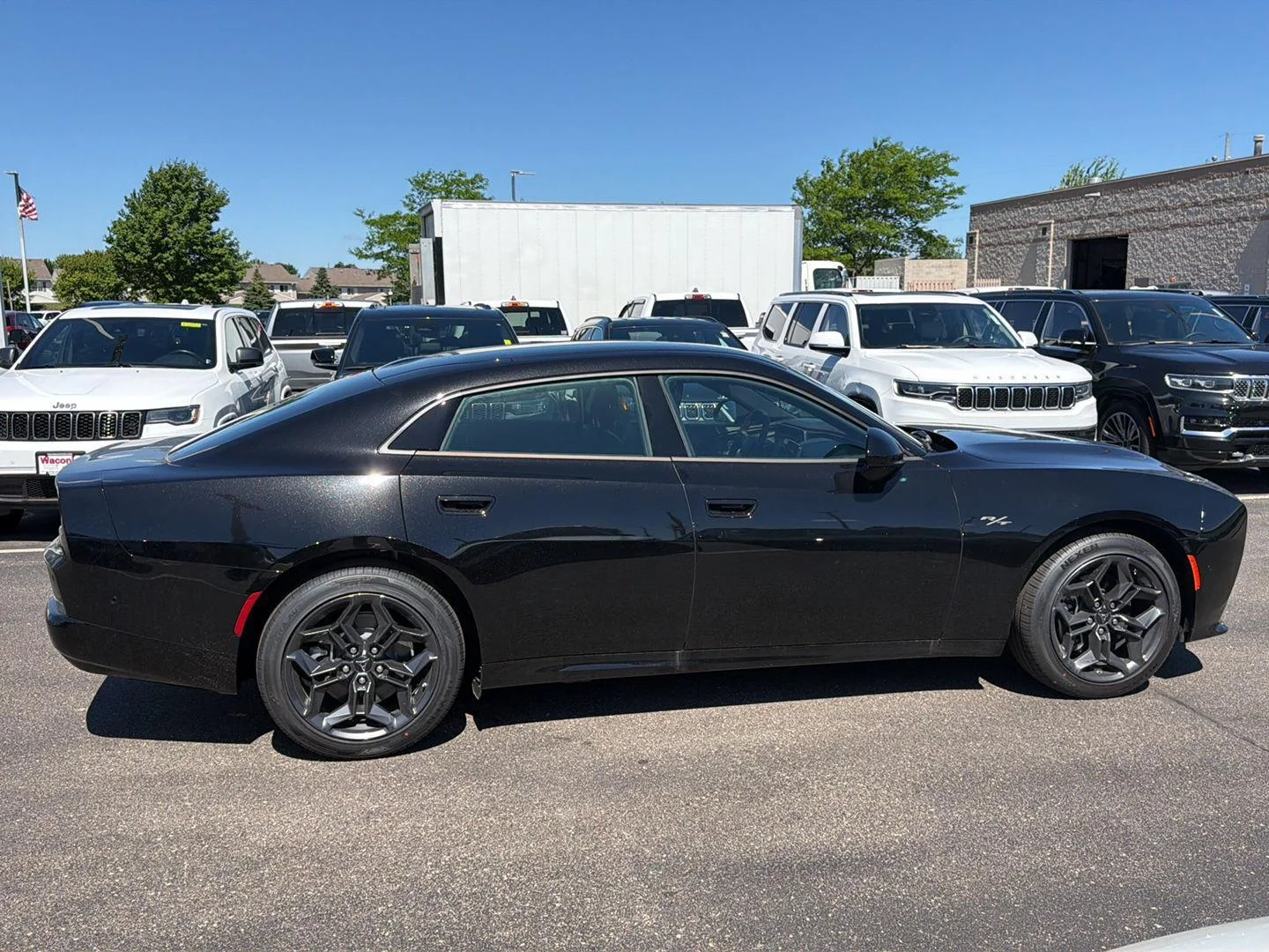 New 2026 Diamond Black Crystal Pearlcoat Dodge R/T image 8