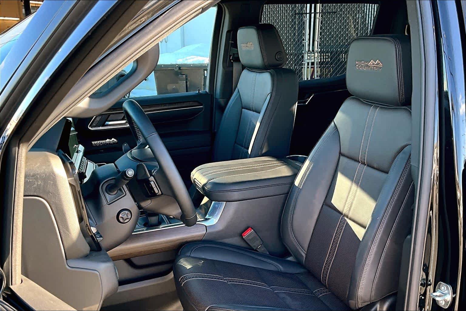 2025 Chevrolet Silverado 1500 High Country - Photo 26