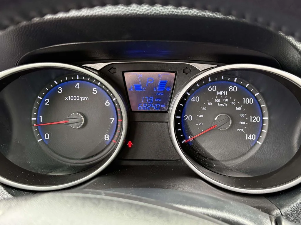 Used 2012 Silver Hyundai Limited image 26