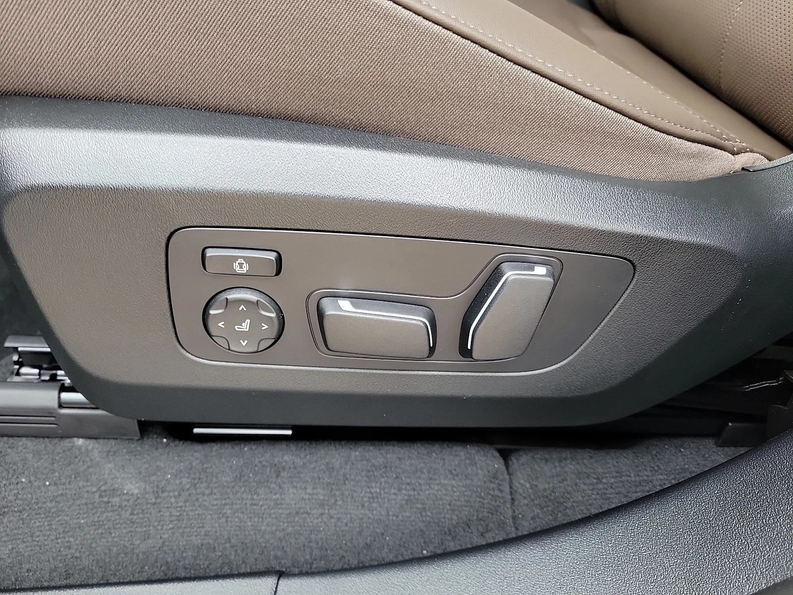 New 2026 Brooklyn Gray BMW 30 xDrive All-Wheel Drive Sports Activity Vehicle image 13