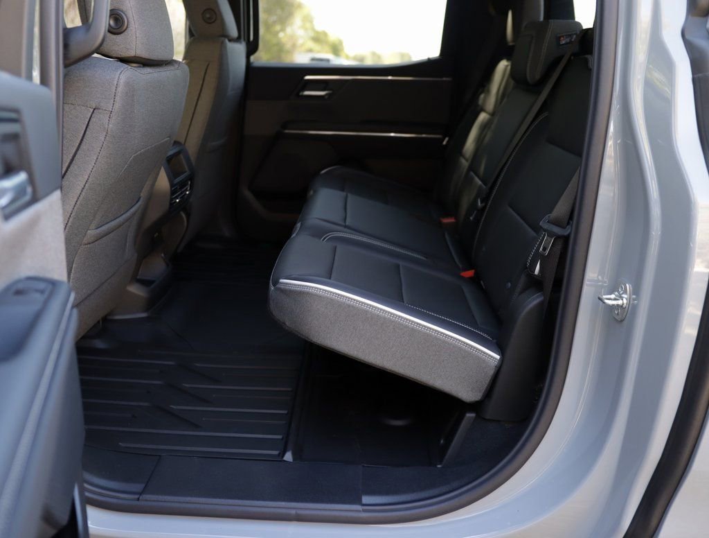 2026 GMC Sierra EV Elevation - Photo 28