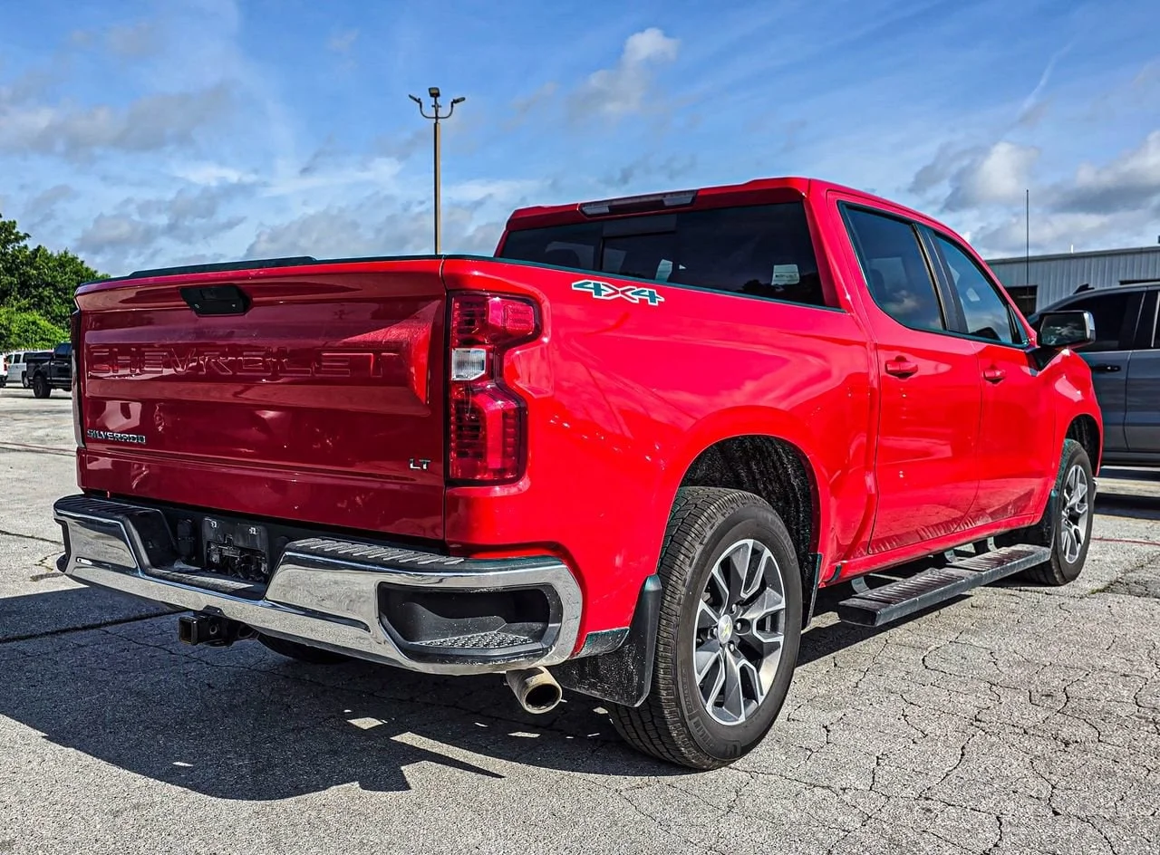 Used 2020 Red HOT Chevrolet LT image 6