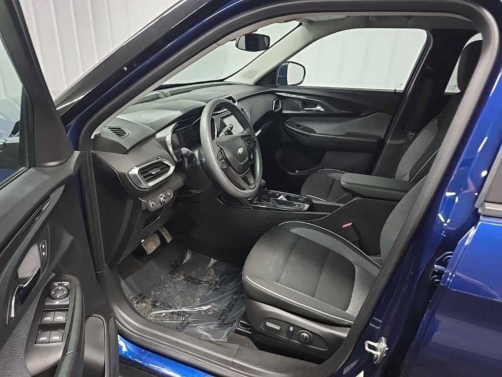 Used 2023 Blue Chevrolet LT image 28