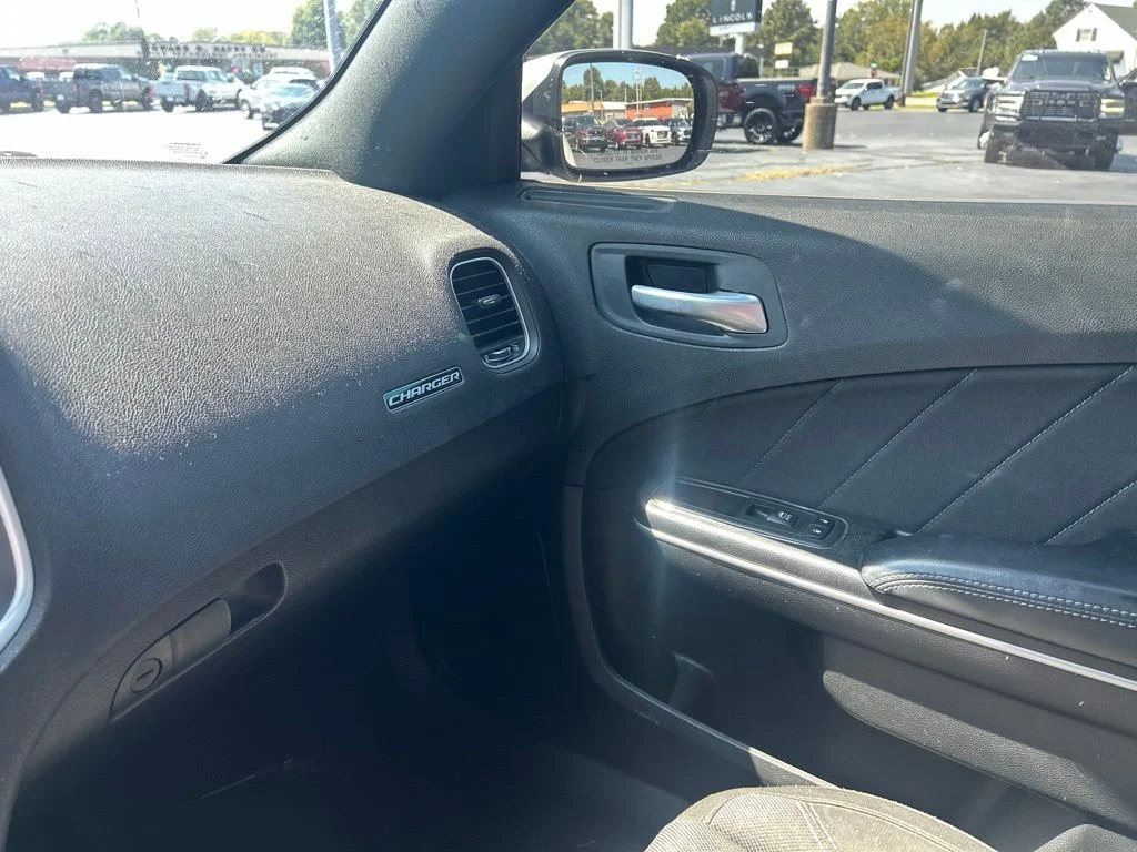 Used 2019 White Knuckle Clearcoat Dodge SXT image 13