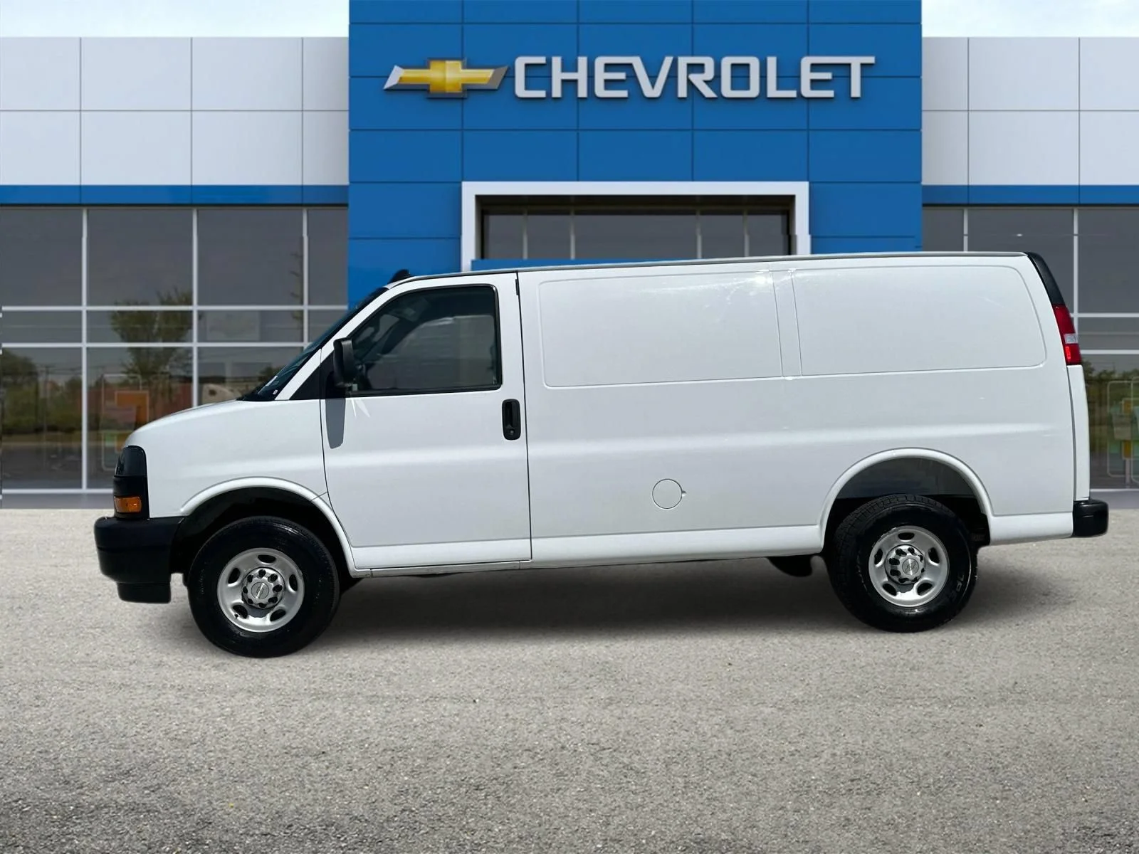Used 2025 Summit White Chevrolet WT image 7