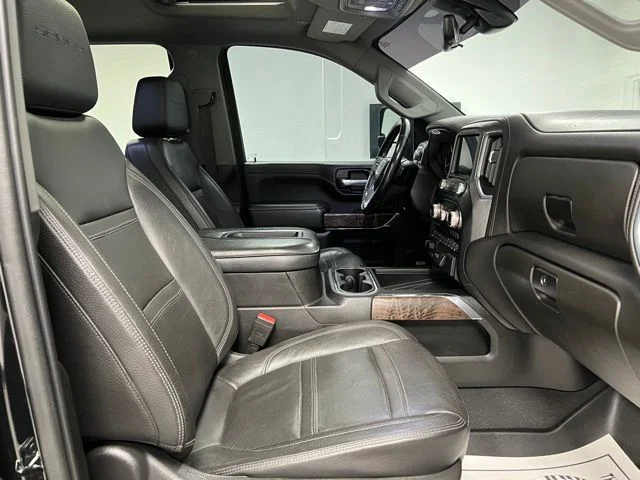 Used 2021 Black GMC Denali image 55