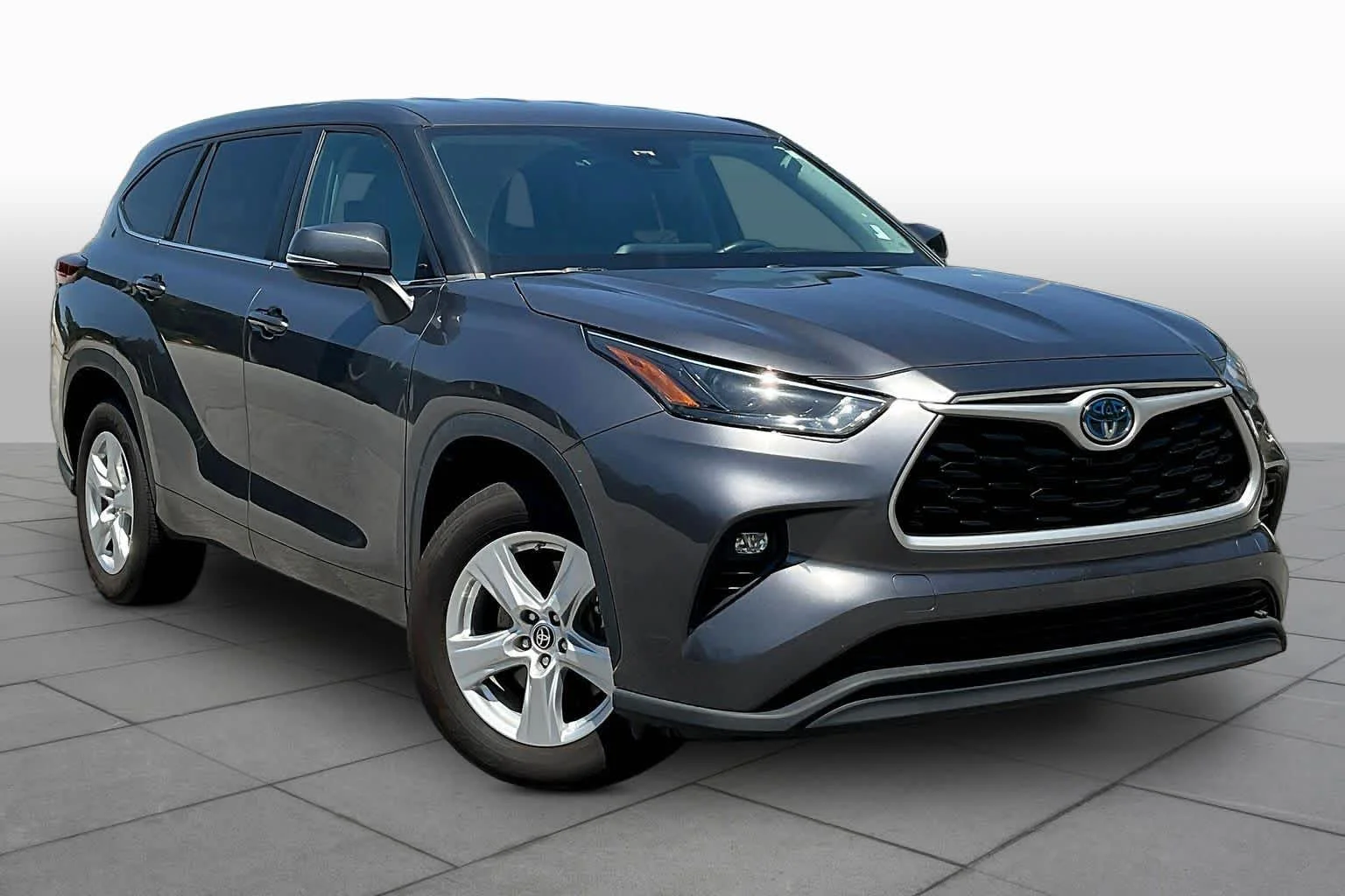 Used 2023 Magnetic Gray Metallic Toyota Hybrid LE image 3