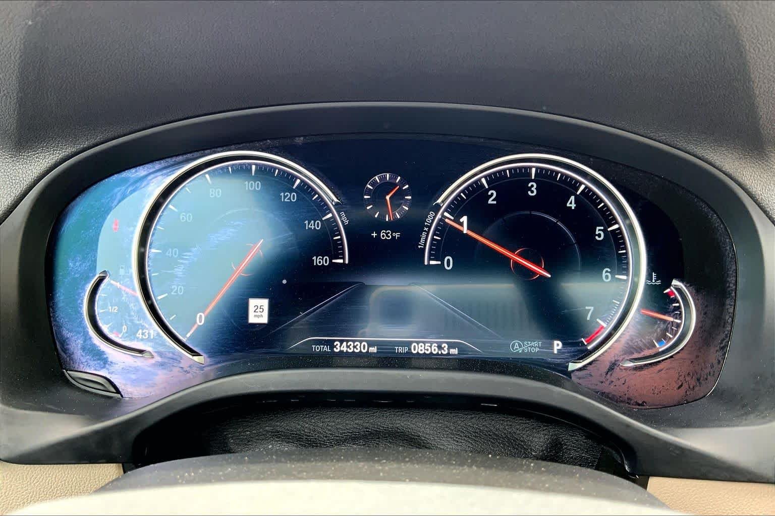 Used 2018 Dark Graphite Metallic BMW xDrive30i image 25