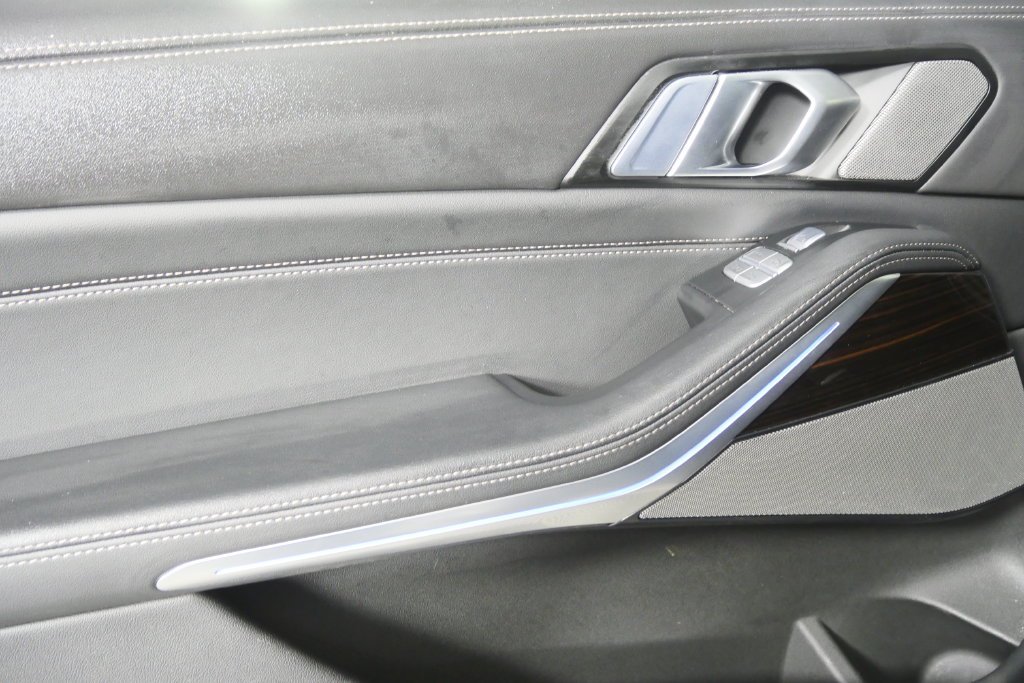 Certified Used 2026 Sparkling Copper Metallic BMW xDrive40i image 13