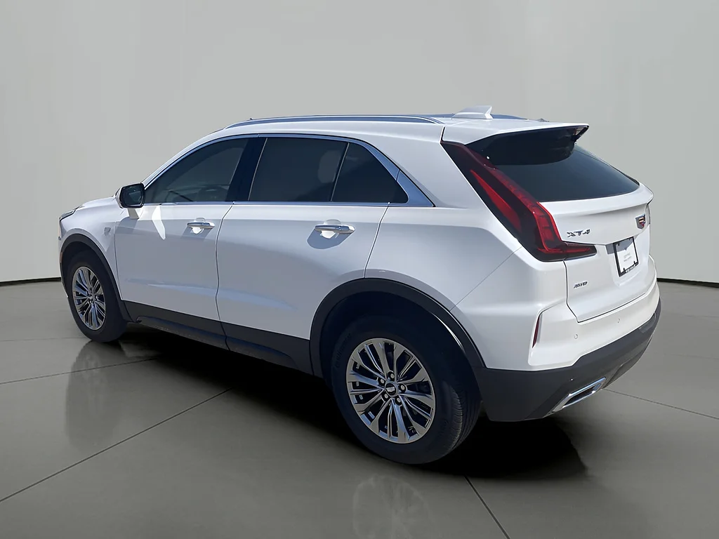 Certified Used 2025 Crystal White Tricoat Cadillac Premium Luxury image 3