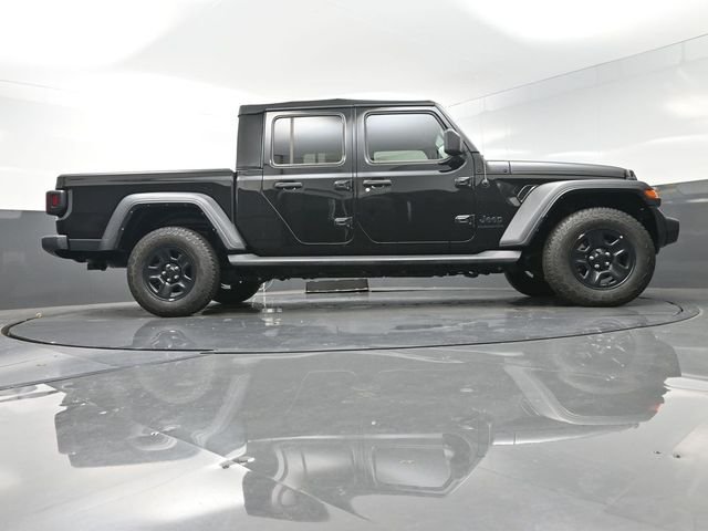Used 2022 Black Jeep Sport image 34