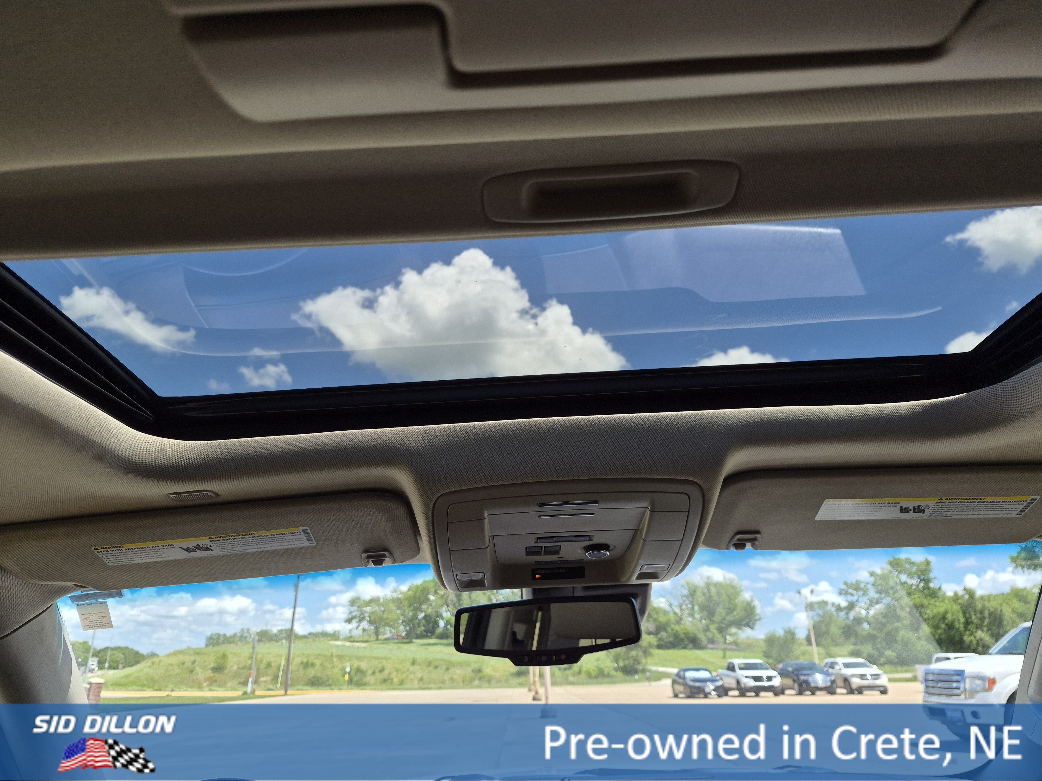 Used 2019 Iridescent Pearl Tricoat Chevrolet LT image 10