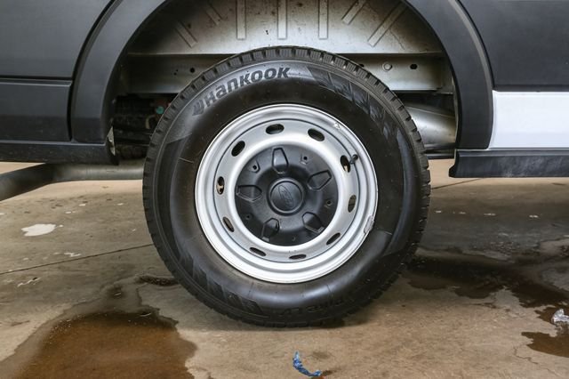 Used 2025  Ford Base image 14
