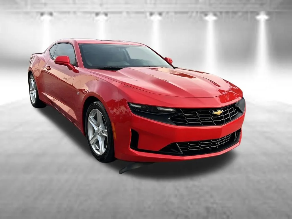 Certified Used 2022 Red Chevrolet 1LT image 3