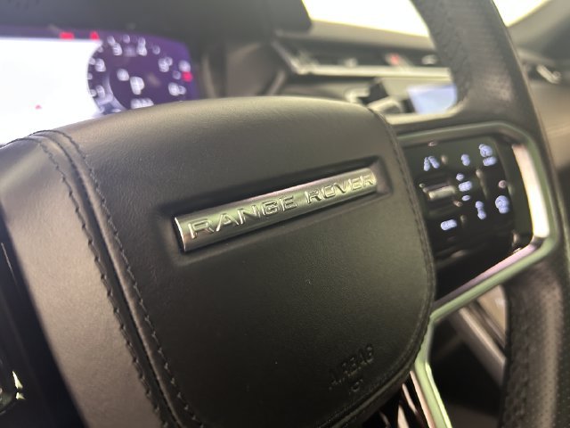 Used 2021 Silver Land Rover R-Dynamic HSE image 19