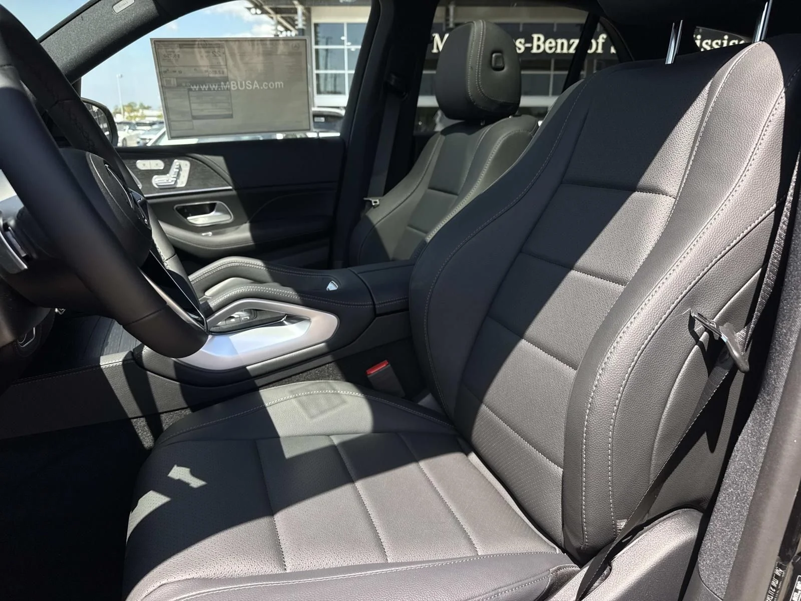 New 2026 Black Mercedes-Benz GLE 350 image 9