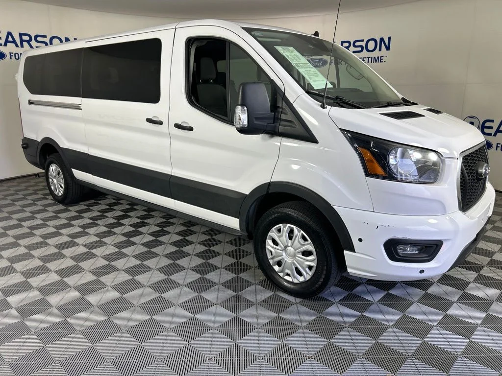 Used 2024 White Ford XLT image 3