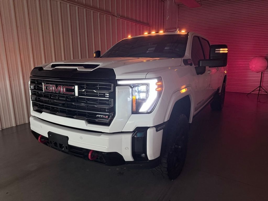 Used 2024 White GMC AT4 image 8