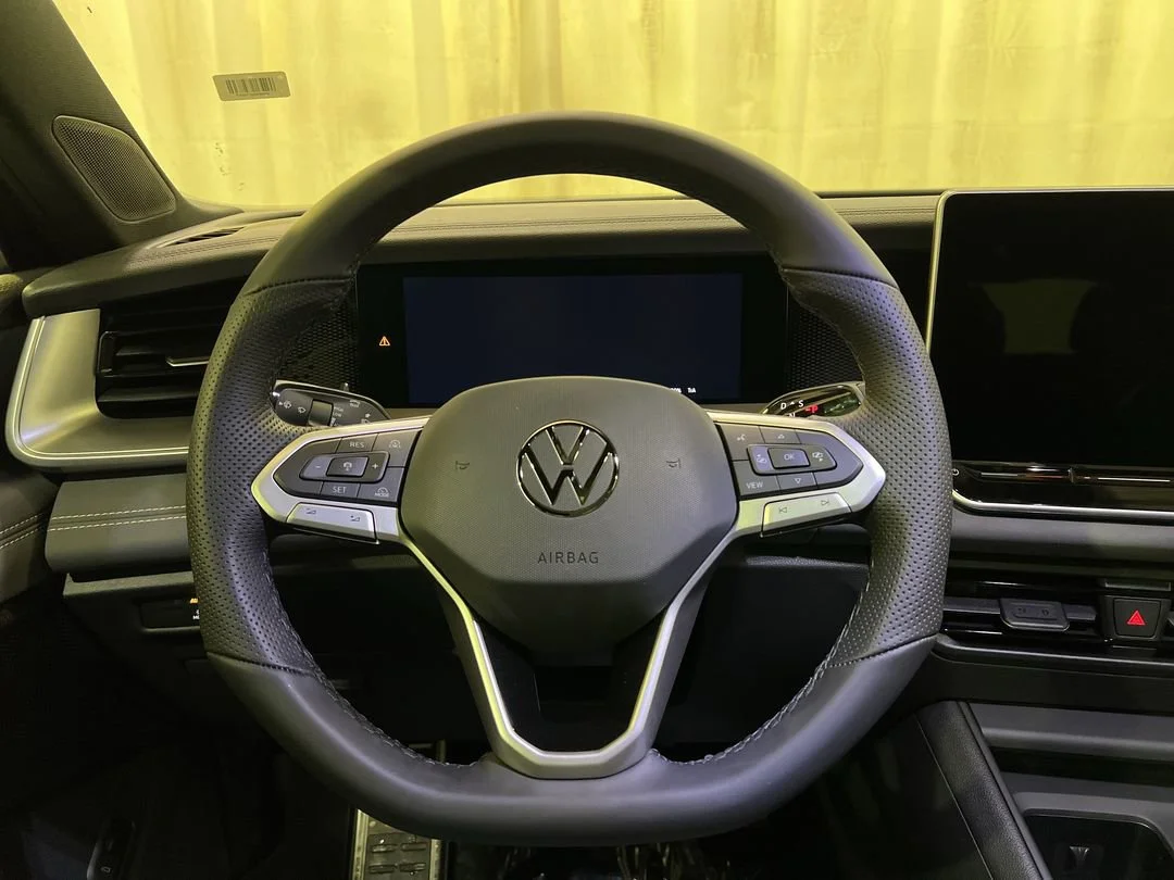 2026 Volkswagen Tiguan SE R-LINE BLACK - Photo 16