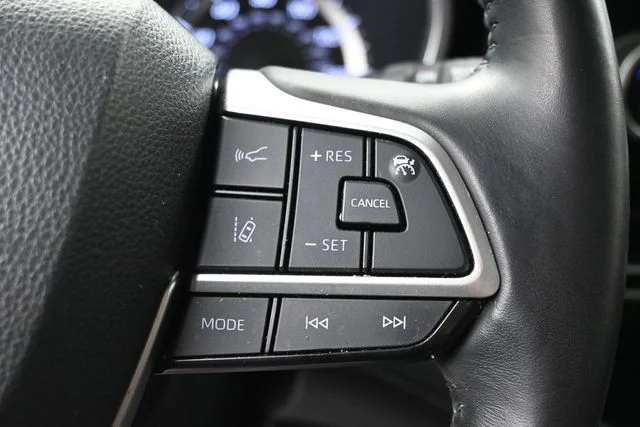 Used 2023 Black Toyota XLE image 19
