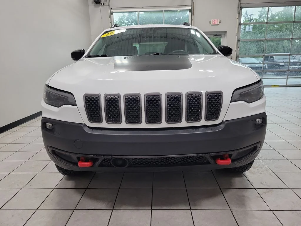 Used 2022 White Jeep Trailhawk image 6