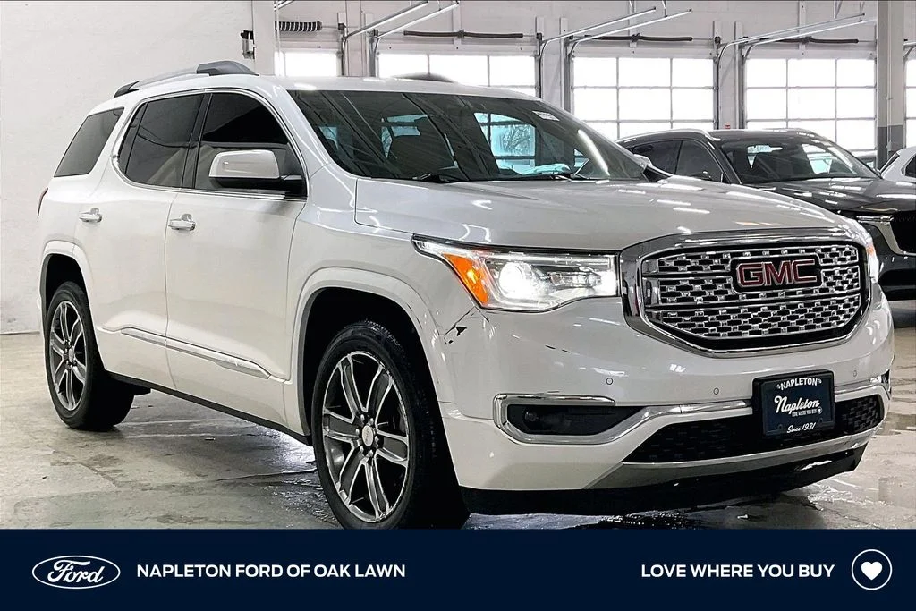 2017 GMC Acadia Denali AWD's photo