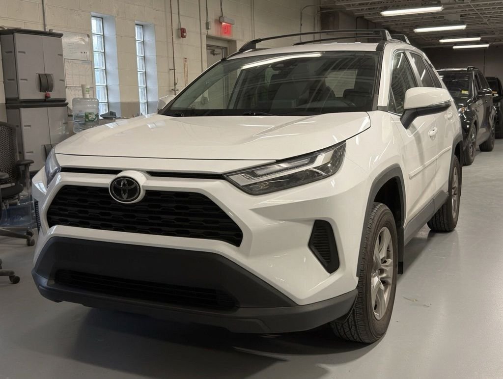Used 2023 Ice Toyota XLE image 1
