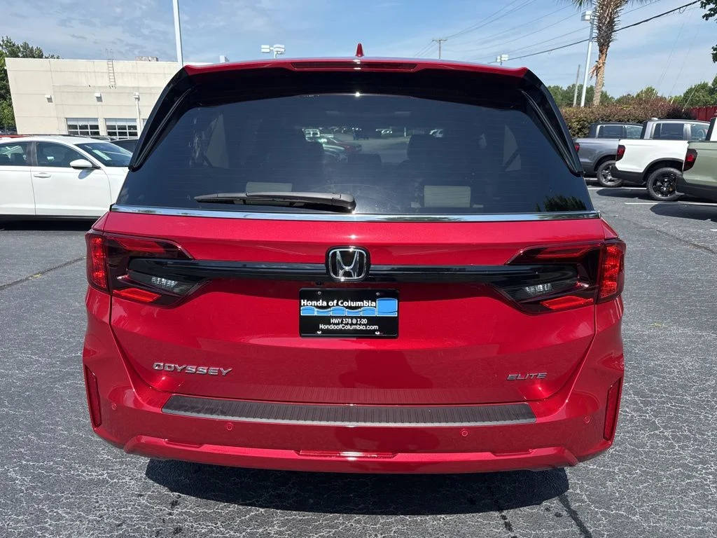 New 2026 Radiant Red Metallic II Honda Elite image 4
