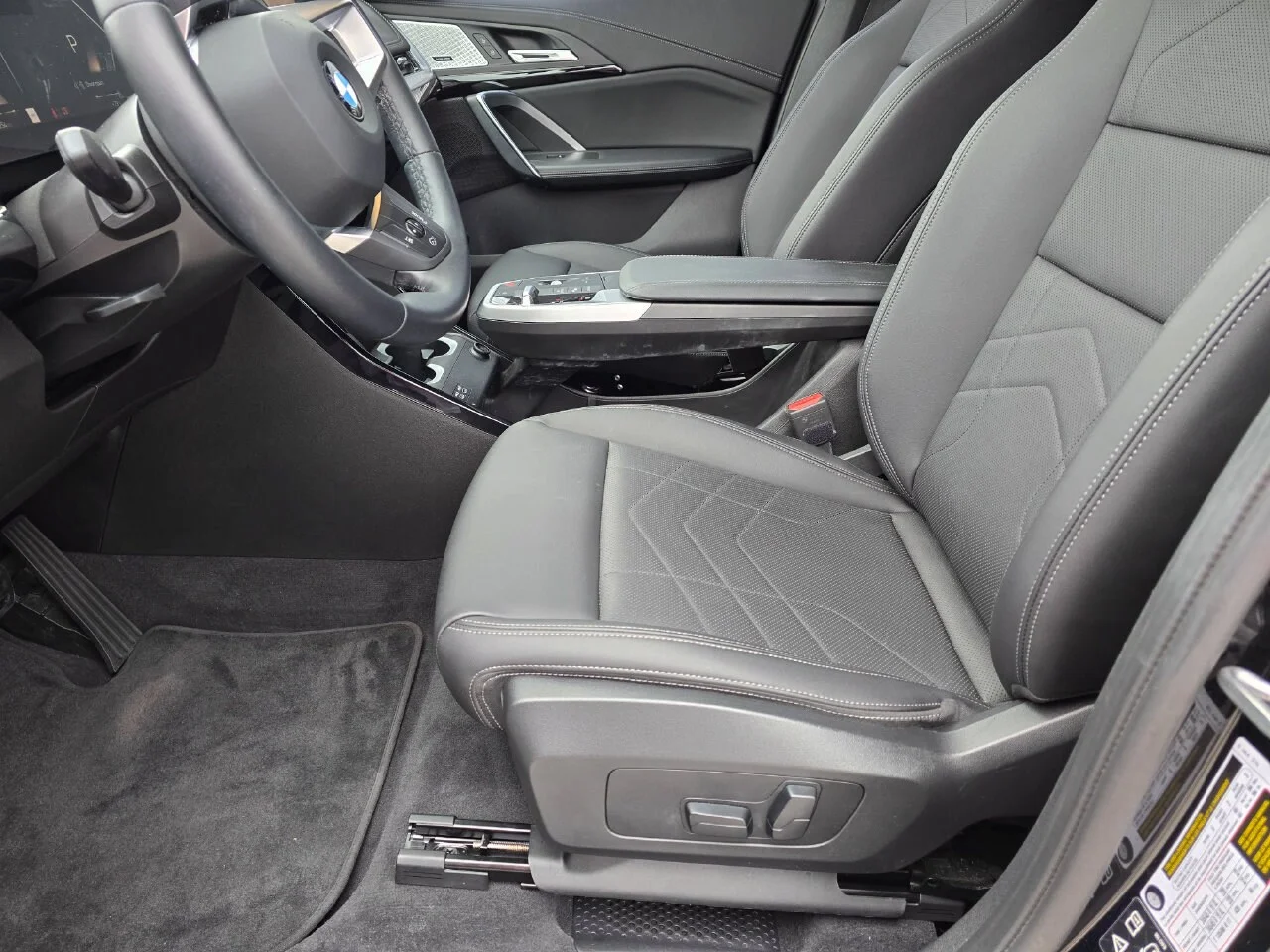 Used 2024 Jet Black BMW xDrive28i image 11