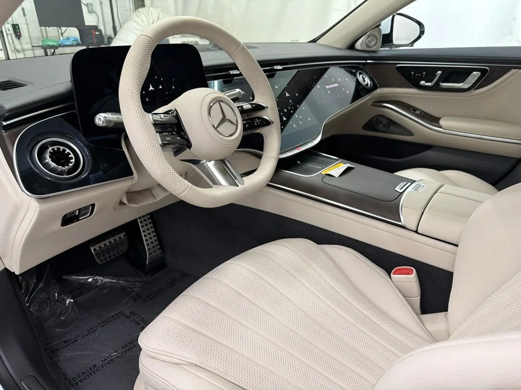 New 2027 White Mercedes-Benz S 500 image 13