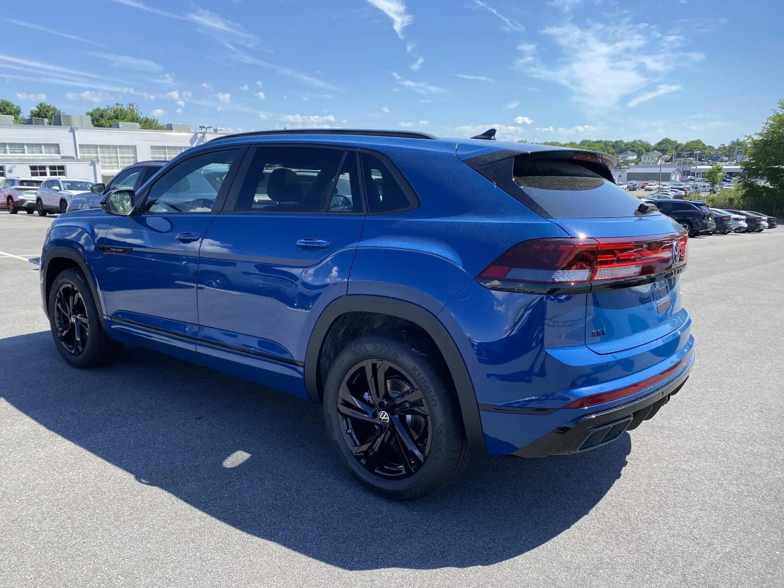 New 2026 Mountain Lake Blue Metallic Volkswagen 2.0T SEL R-Line Black 4MOTION image 3