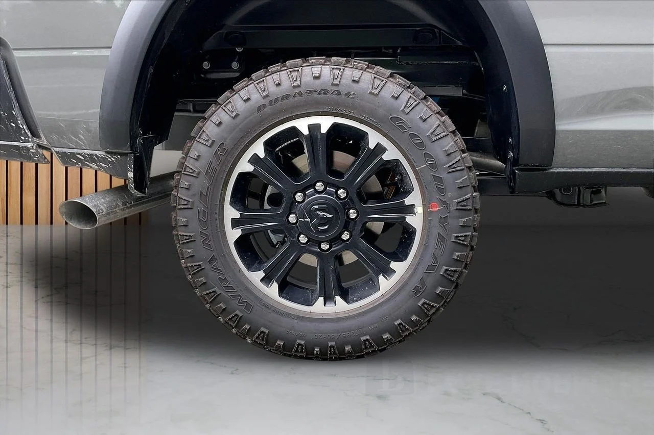 New 2026 Ceramic Gray Clearcoat RAM  image 34