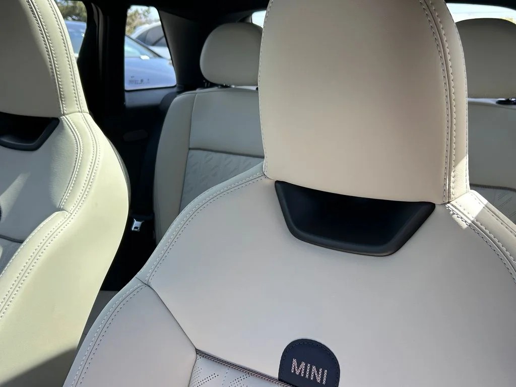 New 2026 Midnight Black II Metallic MINI Iconic image 14