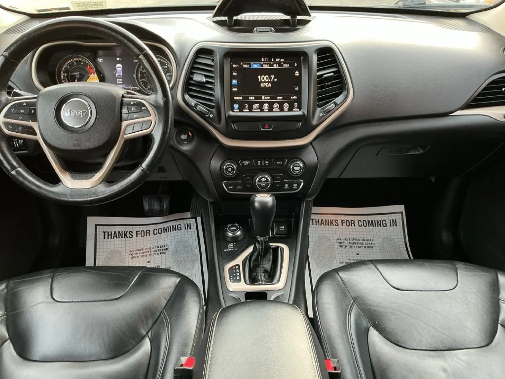 Used 2017 Black Jeep Limited image 21