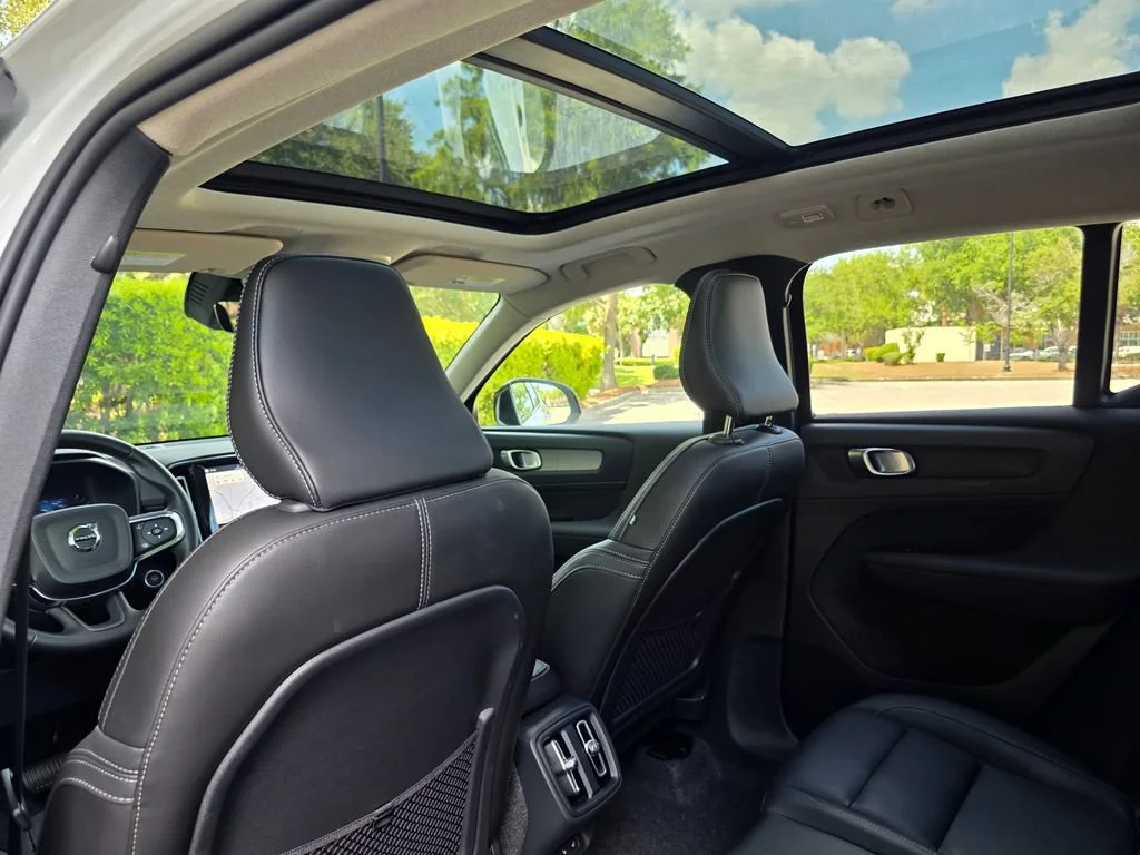 Used 2026  Volvo Plus image 25